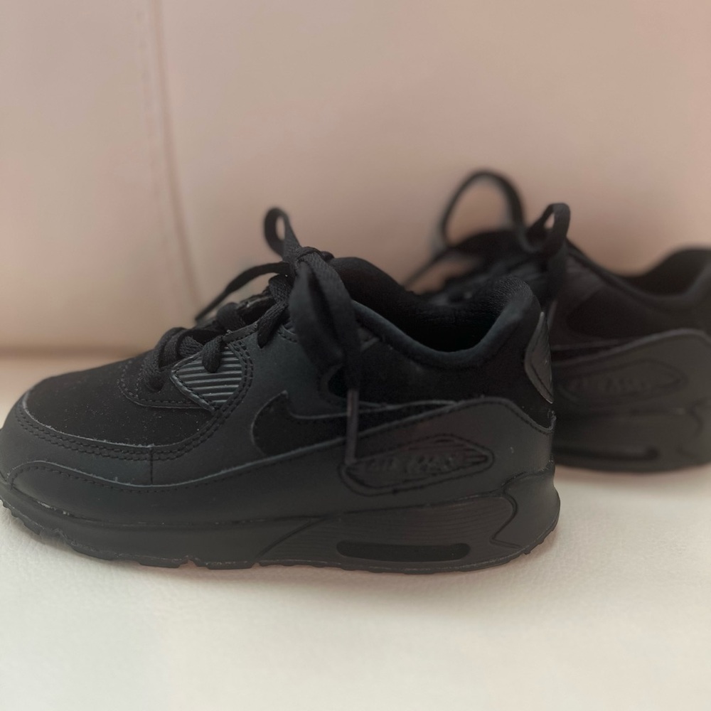 Nike Black Air Max